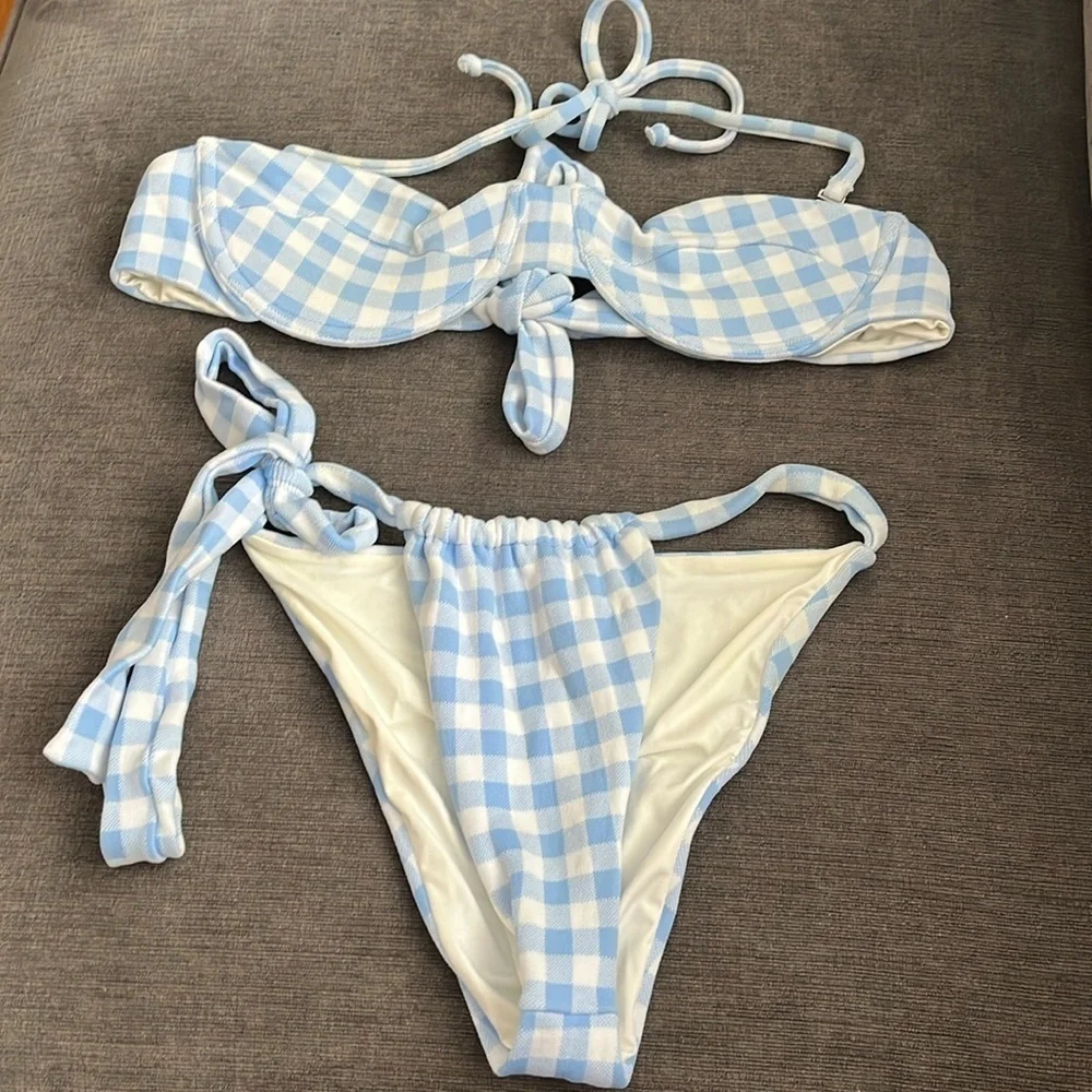 FRANKIE’S BIKINIS bluebell set size medium top small bottom